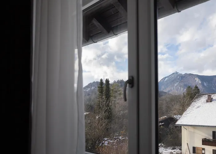 Eschenlohe, Balcony With Mountain Views *