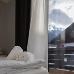 Eschenlohe, Balcony With Mountain Views Lejlighed *