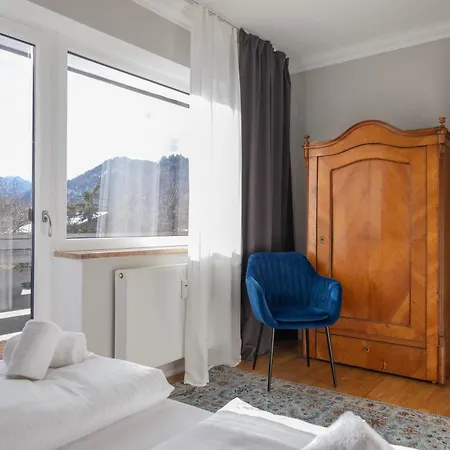 Eschenlohe, Balcony With Mountain Views Apartment