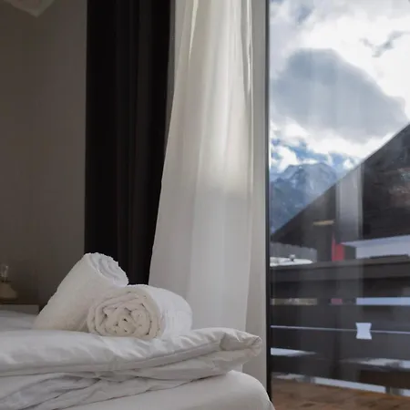 Eschenlohe, Balcony With Mountain Views Διαμέρισμα *
