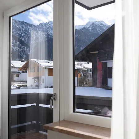 Eschenlohe, Balcony With Mountain Views