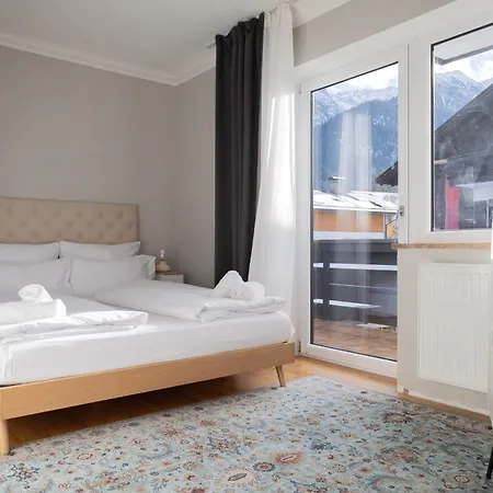 Eschenlohe, Balcony With Mountain Views Apartment *